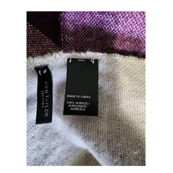 Ann Taylor's Scarf - Picture 3 of 3